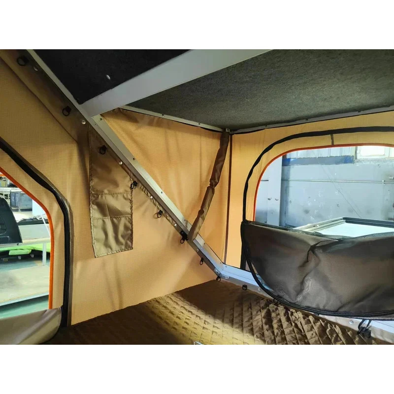 Жесткий автомобильный тент-нав – обзор и цена Roof Tent Hardshell Aluminum